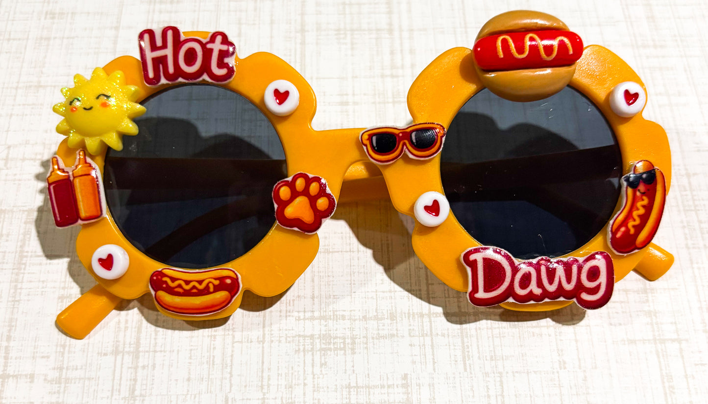 Hot Dawg Sunnies 4.9”